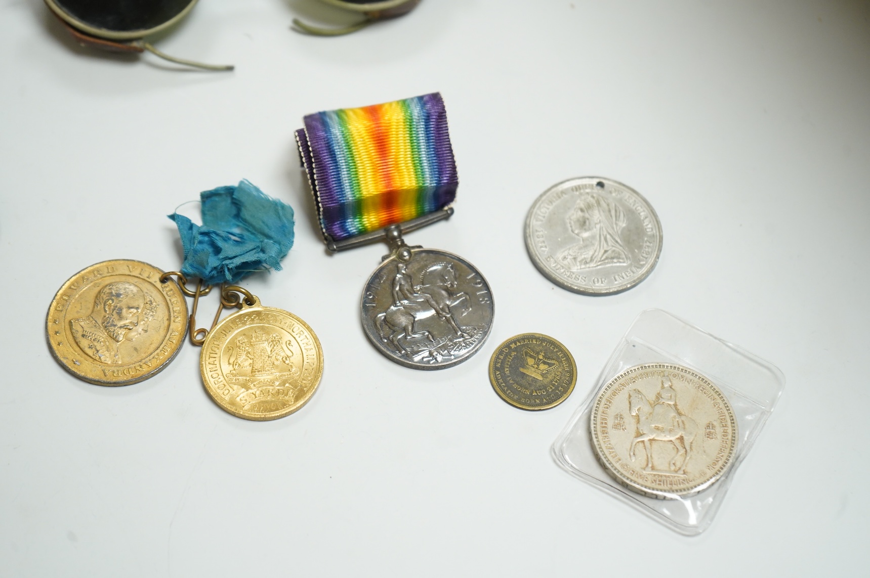 Assorted collectables including medals, aviator's glasses and costume jewellery and an antique seal